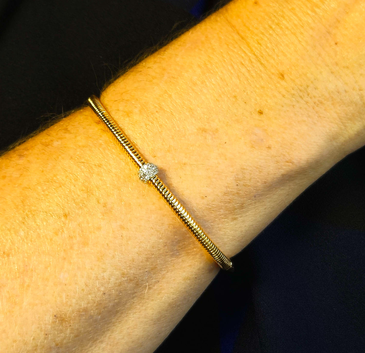 BRACELETE LISO TRANÇADO TEXTURIZADO