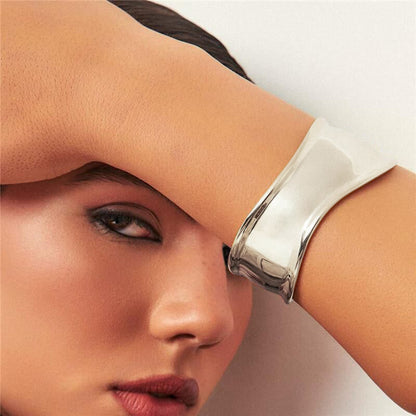 Bracelete Feminino Curvo Largo em Ródio Branco - foto 2