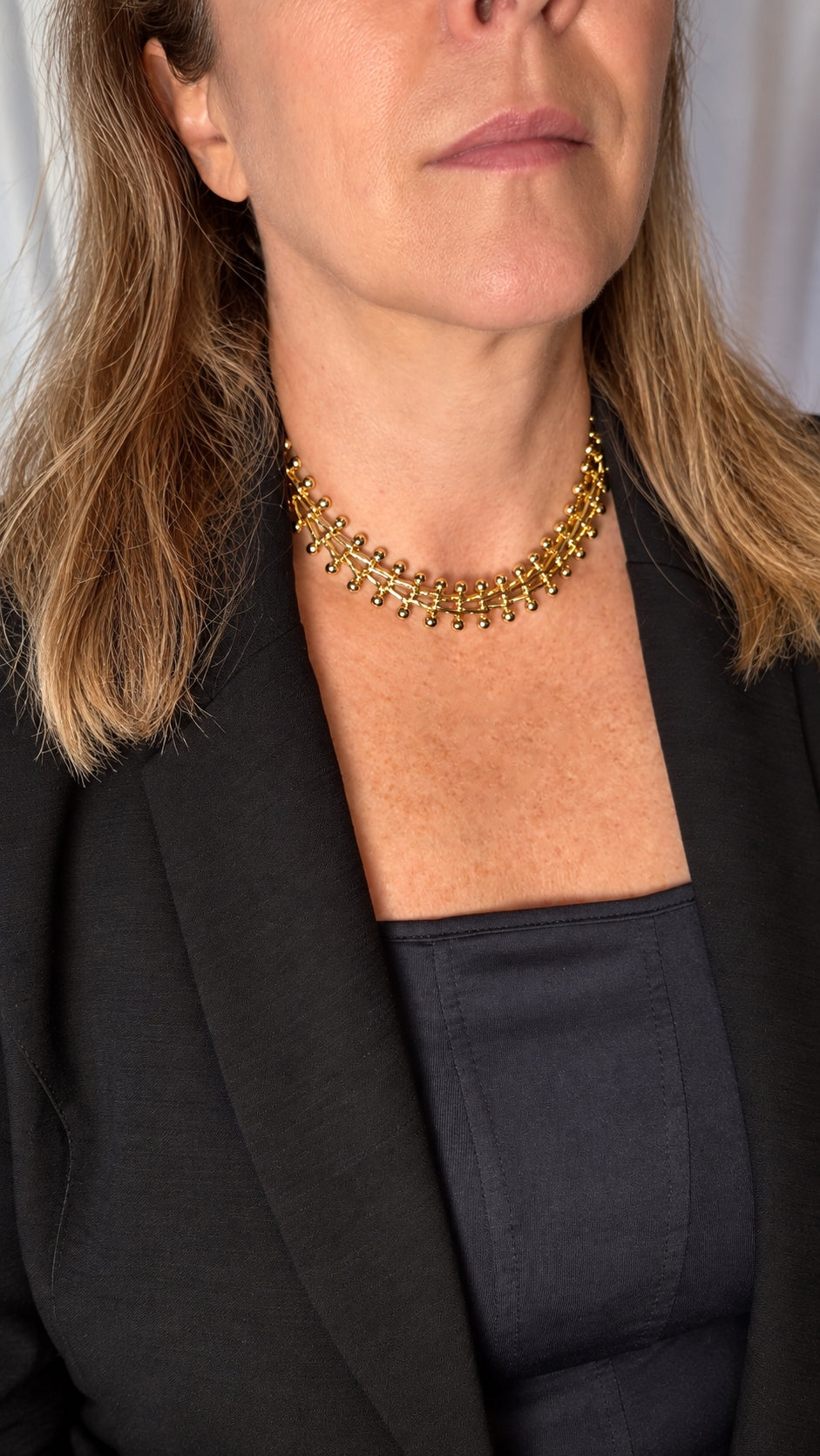 Colar Feminino Dourado Statement com Hastes e Esferas Banhado a Ouro - foto 2