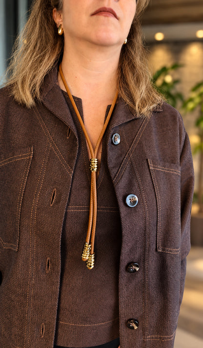 COLAR FEMININO LONGO DE COURO COM PASSADOR AJUSTÁVEL